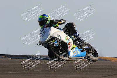 media/Dec-04-2022-CVMA (Sun) [[e38ca9e4fc]]/Race 12 500 Supersport-350 Supersport/